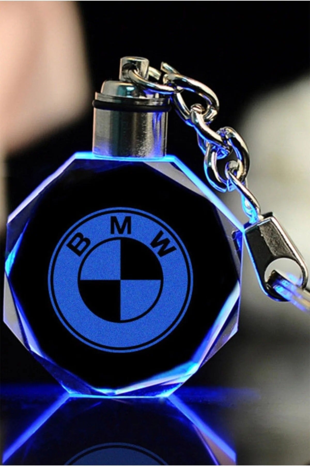 Araç Logolu Işıklı Anahtarlık