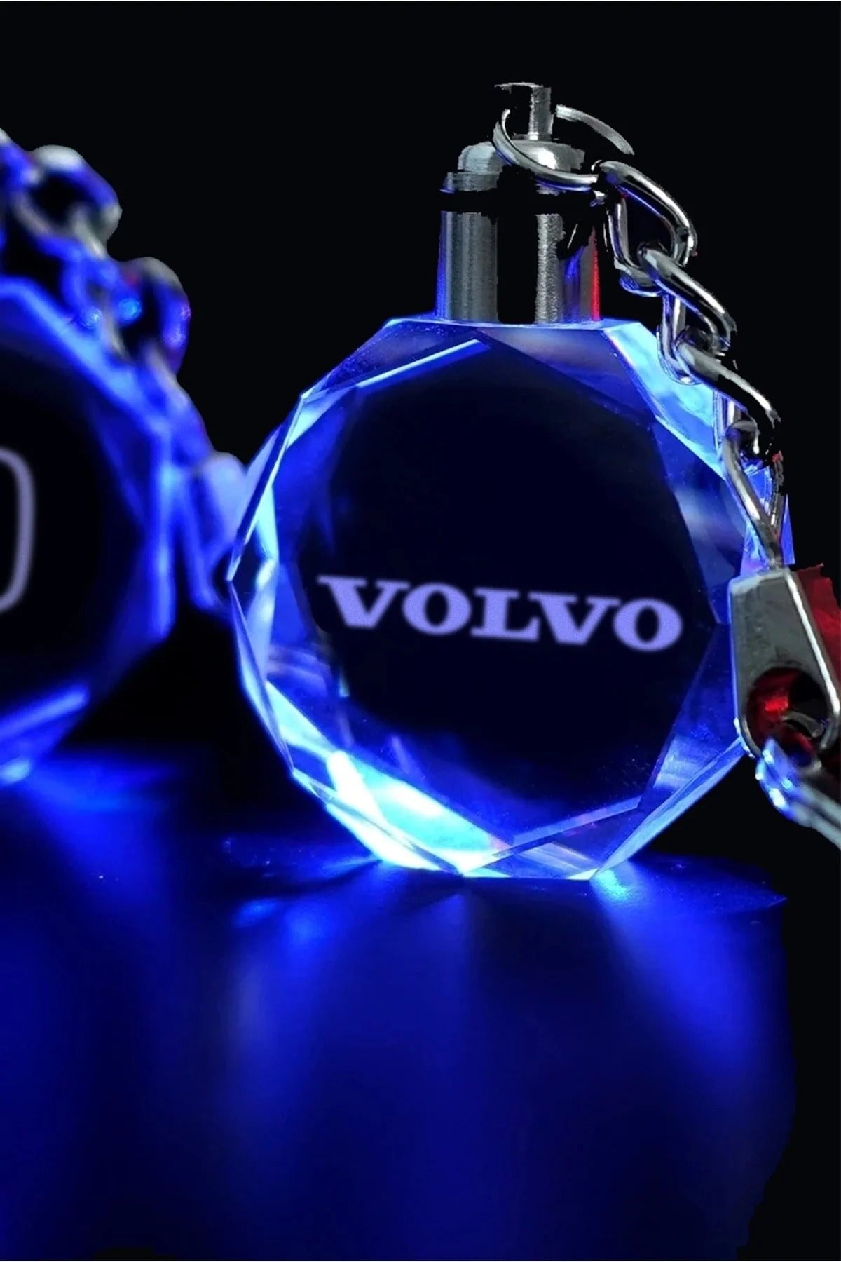 Araç Logolu Işıklı Anahtarlık